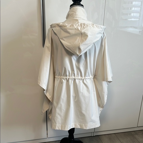 MARLA WYNN Oversized Cream Poncho Hooded Windbreaker Women's Jacket Cape, Size S - Picture 7 of 13